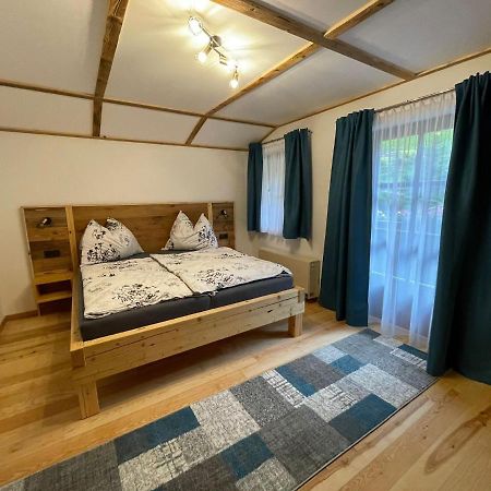 Ferienwohnung Rohrmoser Mit 2 Schlafzimmern Huttschlag Exterior photo