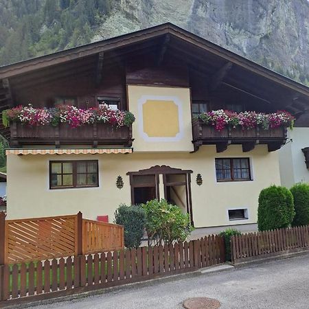 Ferienwohnung Rohrmoser Mit 2 Schlafzimmern Huttschlag Exterior photo