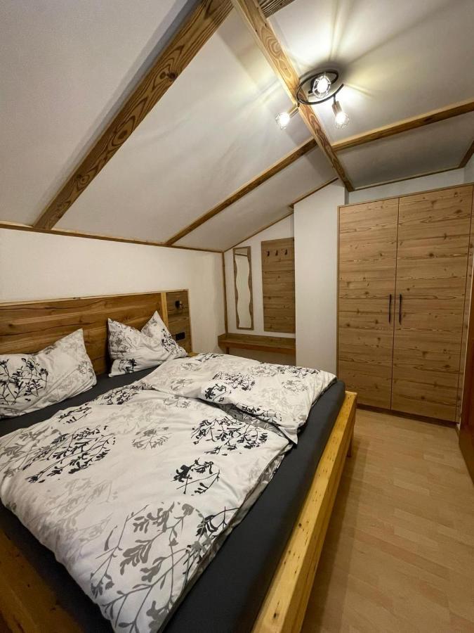Ferienwohnung Rohrmoser Mit 2 Schlafzimmern Huttschlag Exterior photo