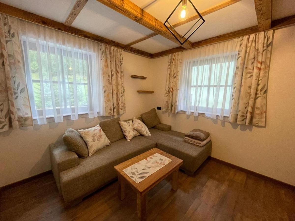 Ferienwohnung Rohrmoser Mit 2 Schlafzimmern Huttschlag Exterior photo